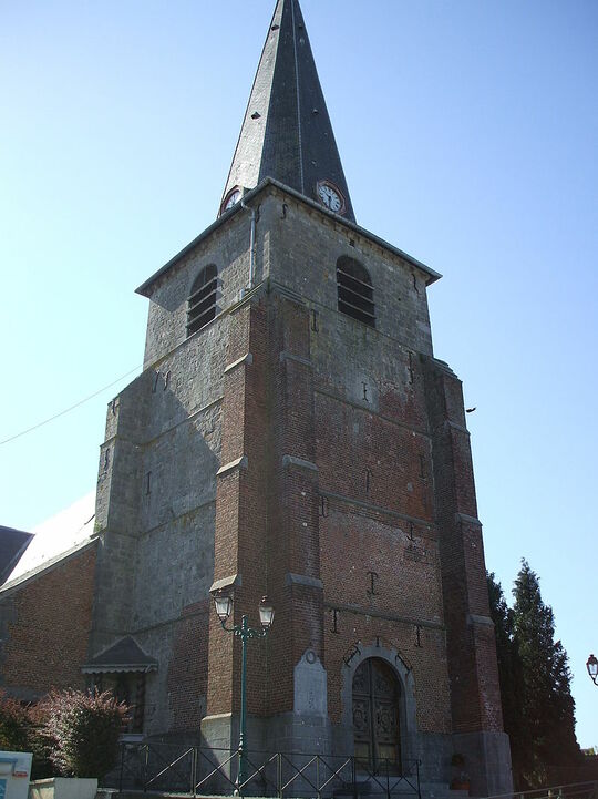 l'église, située sur un tertre, connue dès 870 et restaurée en 1999